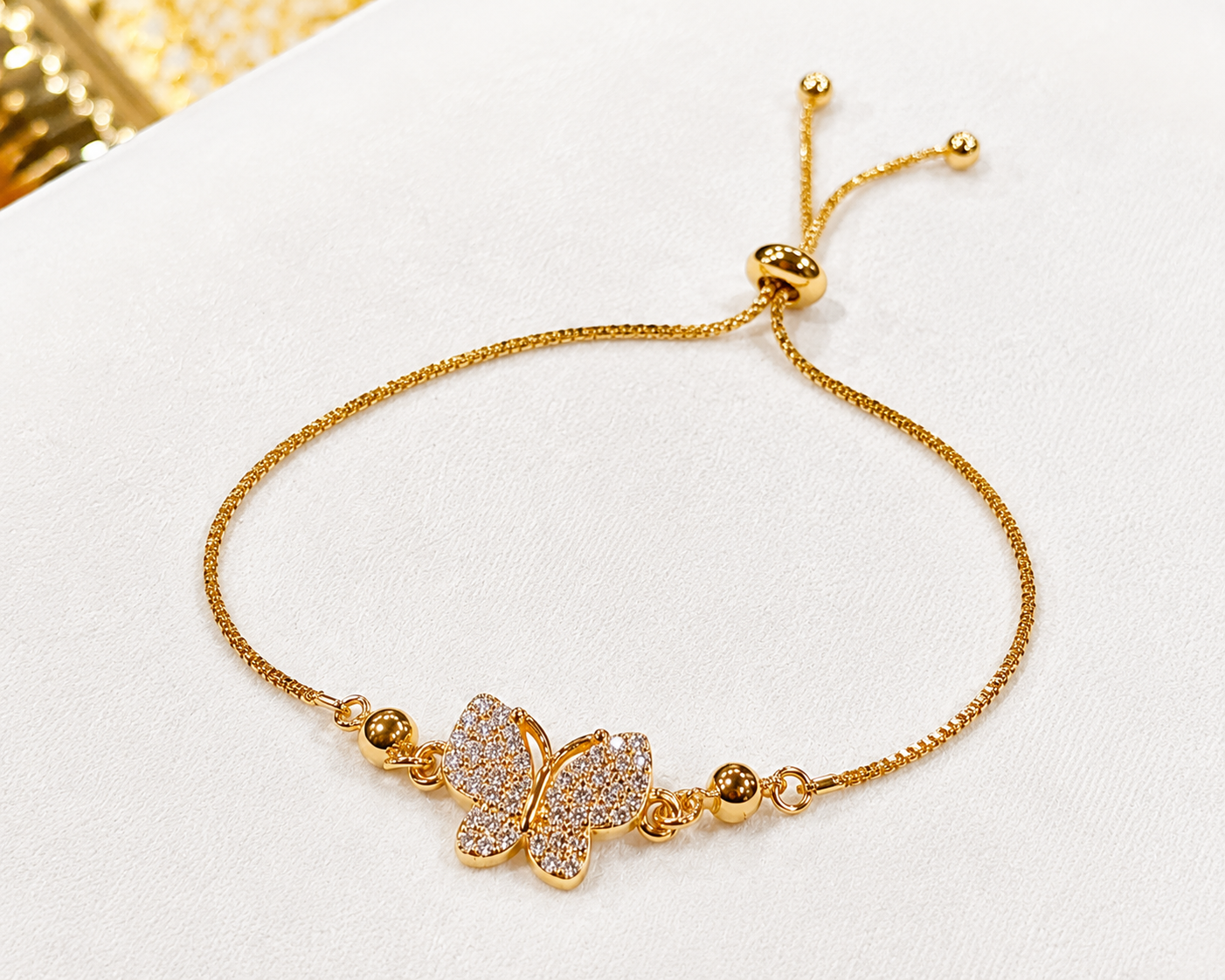 Dainty Nouve Bracelet