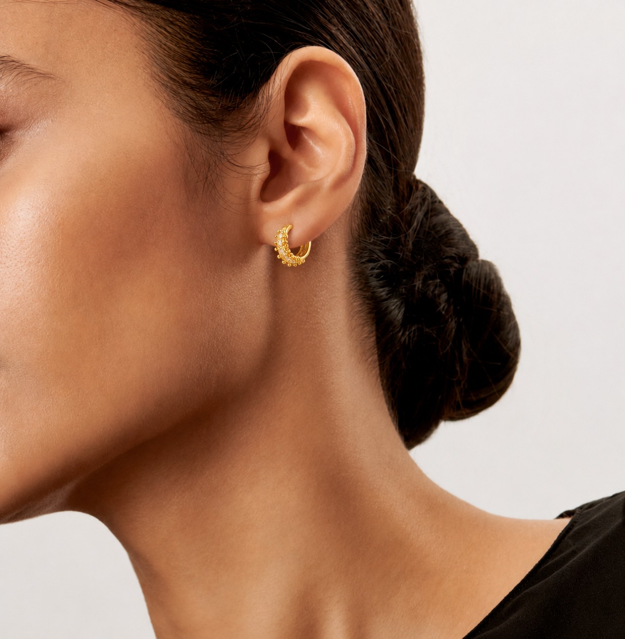 veloria studs